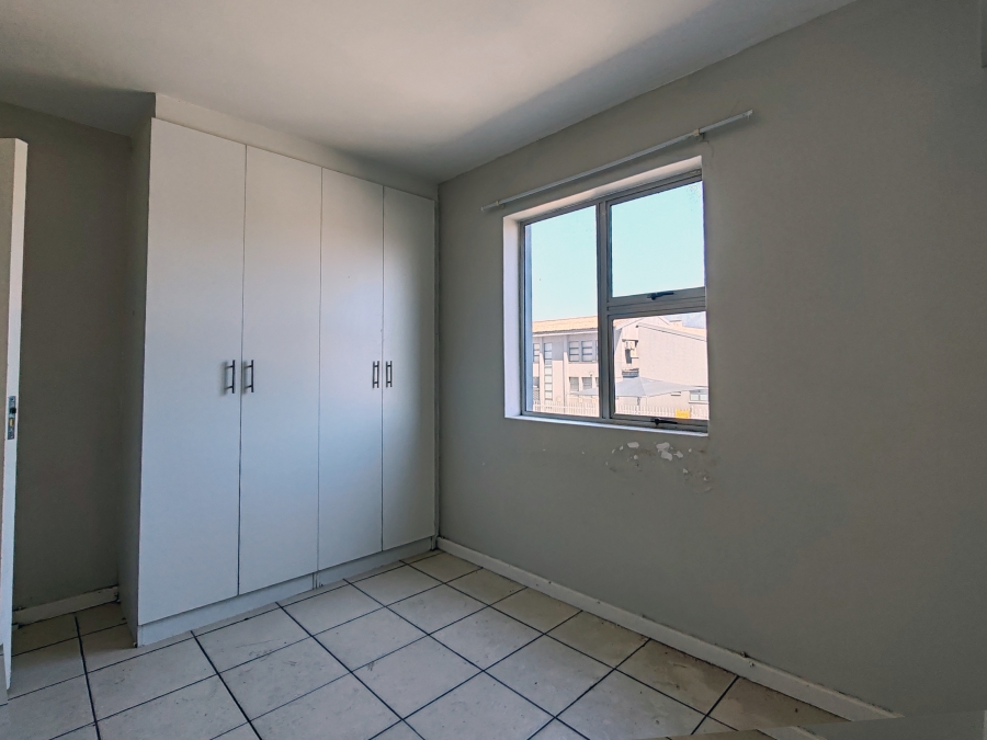1 Bedroom Property for Sale in Maitland Western Cape